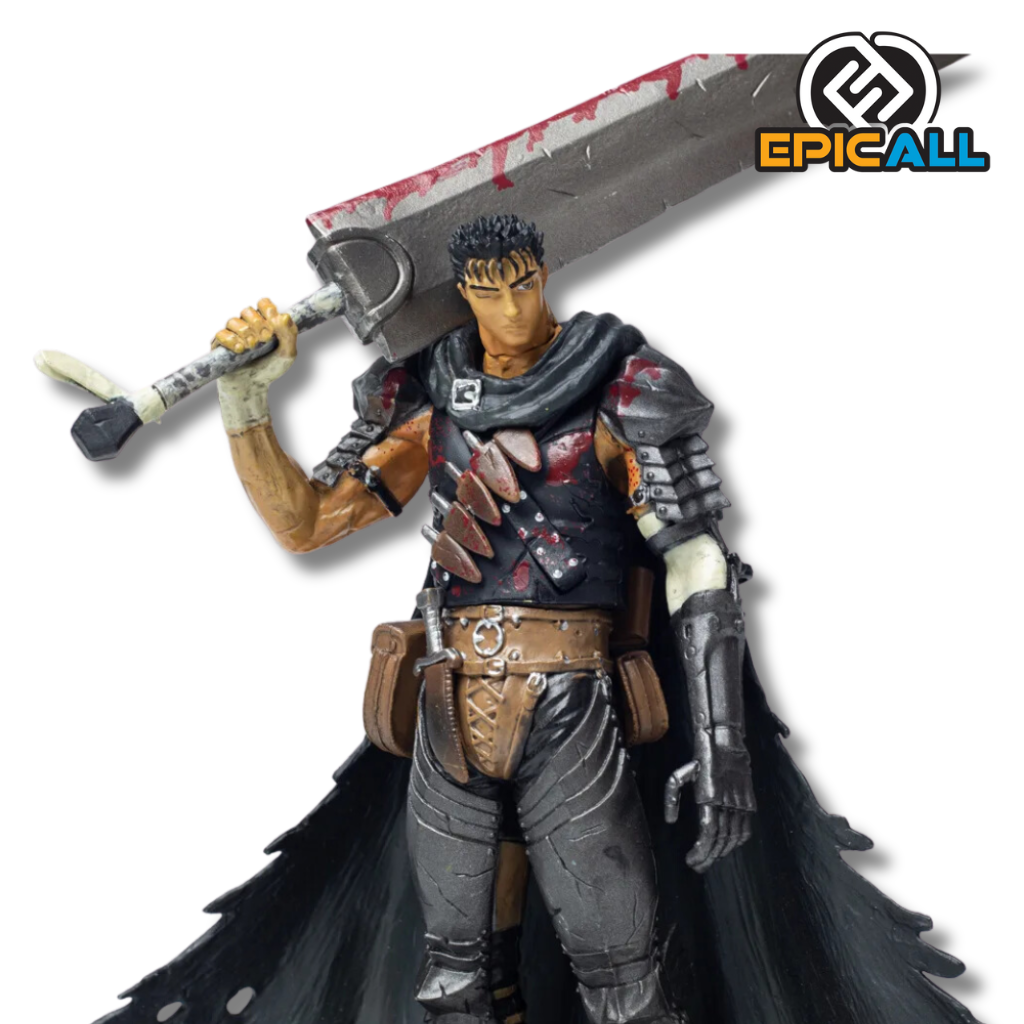 Una figura de acción de Guts, un personaje de anime de cabello negro y largo, con una armadura oscura y una gran espada. Tiene una expresión facial seria y una postura desafiante. La figura mide 30 centímetros de alto y está hecha de PVC.