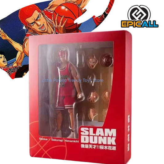 Una figura de acción de Hanamichi Sakuragi, el protagonista del manga y anime Slam Dunk. La figura representa a Sakuragi en una pose de juego, con los brazos extendidos y una expresión determinada. Lleva un uniforme de baloncesto rojo y blanco y tiene el pelo rojo. La figura está colocada sobre una base que simula una cancha de baloncesto.