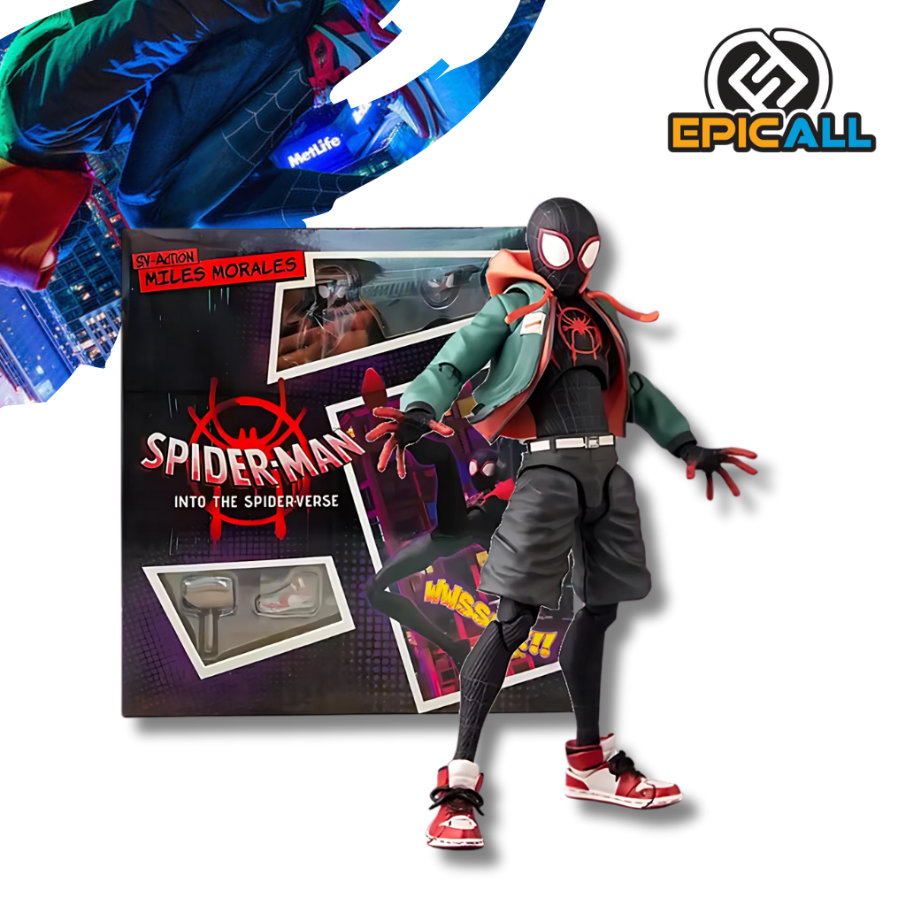 Una figura de acción articulada de Miles Morales, el protagonista de la película de animación "Spider-Man: Into the Spider-Verse". Miles está representado con su traje de Spider-Man, que es de color negro con detalles rojos y azules. La figura tiene múltiples puntos de articulación, lo que permite colocarla en diversas poses.