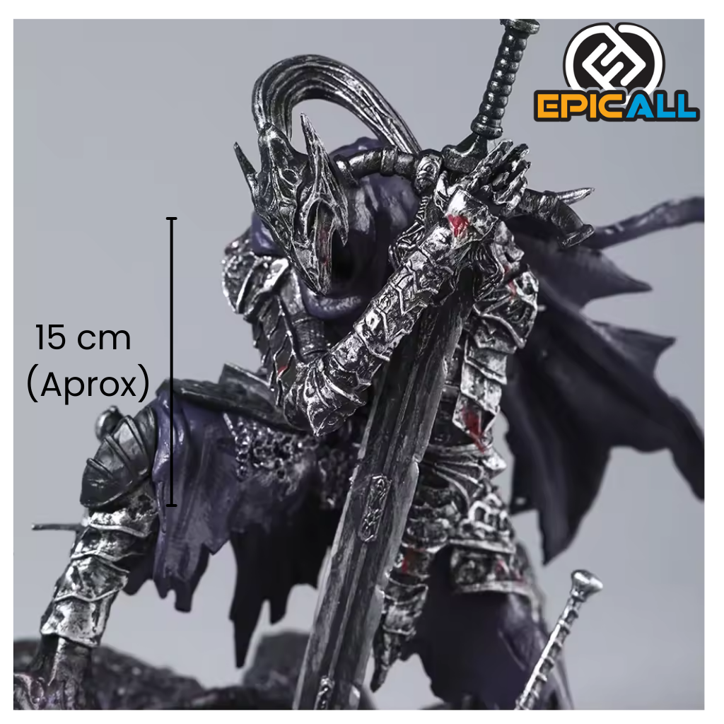 Una figura  de Artorias the Abysswalker, 15 cm de alto
