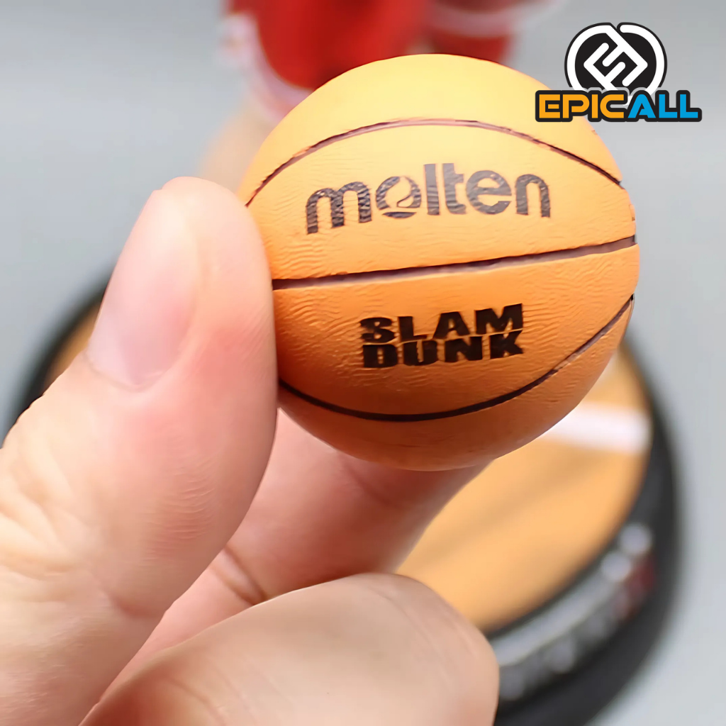 Mini réplica del balón de baloncesto oficial de Slam Dunk, incluida con la figura