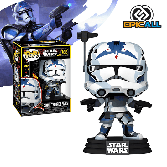 Un Funko POP de Clone Trooper Fives. La figura viste la armadura blanca y azul de un Clone Trooper, con marcas distintivas en el casco y el cuerpo. Tiene un visor negro en el casco y una pose de combate. La figura tiene los ojos grandes y redondos, característicos de los Funko POP. La caja del Funko POP se ve detrás de la figura.