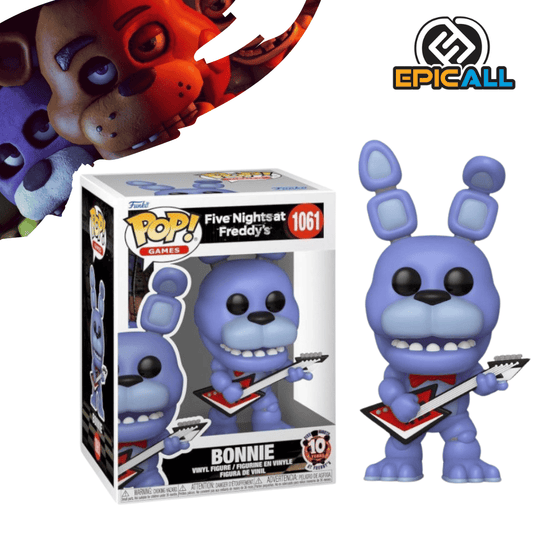 Un Funko POP de Bonnie, el conejo morado animatrónico. La figura es de color morado claro, con orejas largas, ojos grandes y negros, y una boca con dientes cuadrados. Lleva una pajarita roja y sostiene una guitarra eléctrica roja con detalles negros en su mano izquierda. La figura tiene los ojos grandes y redondos, característicos de los Funko POP. La caja del Funko POP se ve detrás de la figura.