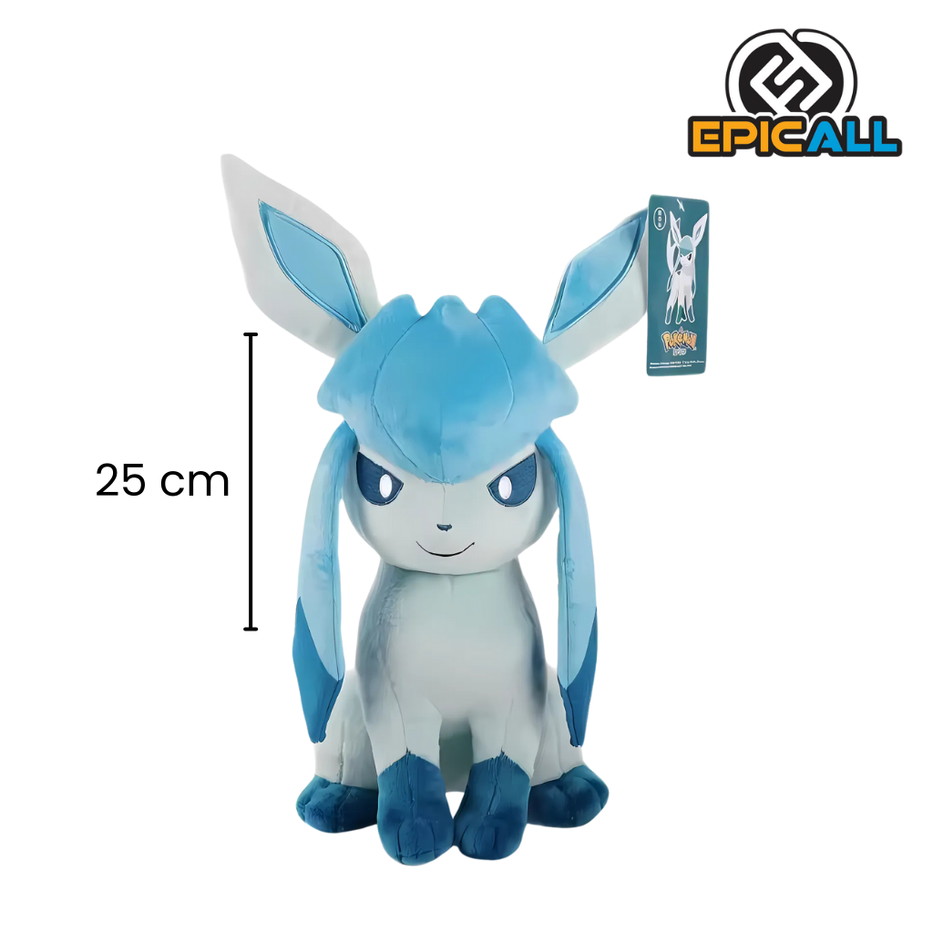 Peluche de un Pokémon tipo hielo llamado Glaceon. Tiene un pelaje suave y azul claro, con ojos brillantes y una expresión amistosa