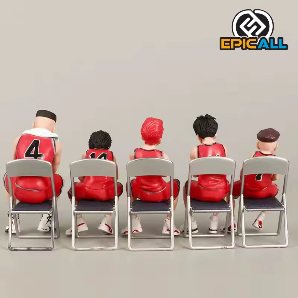 Set de figuras enfocado desde atras