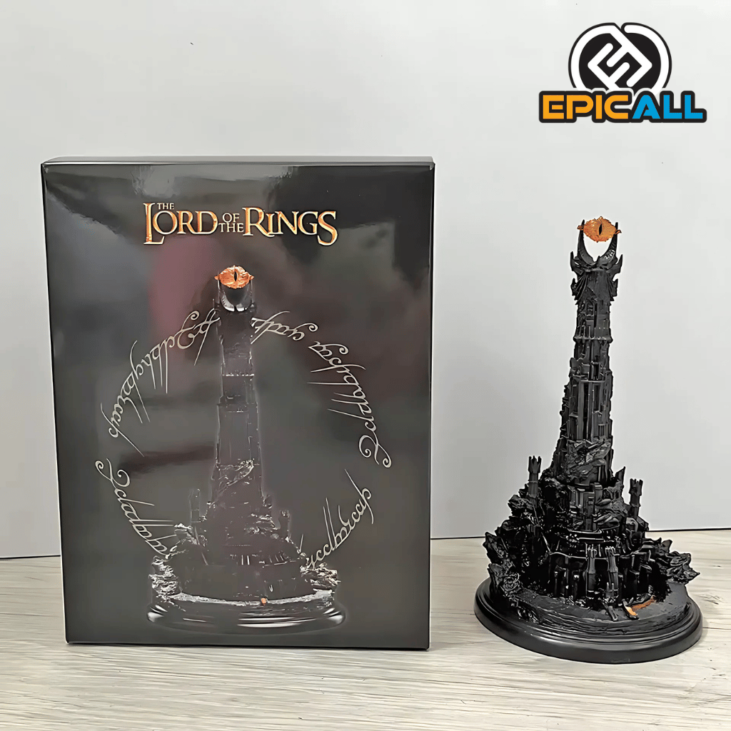 Foto real de la torre en una mesa, donde también se aprecia el empaque.