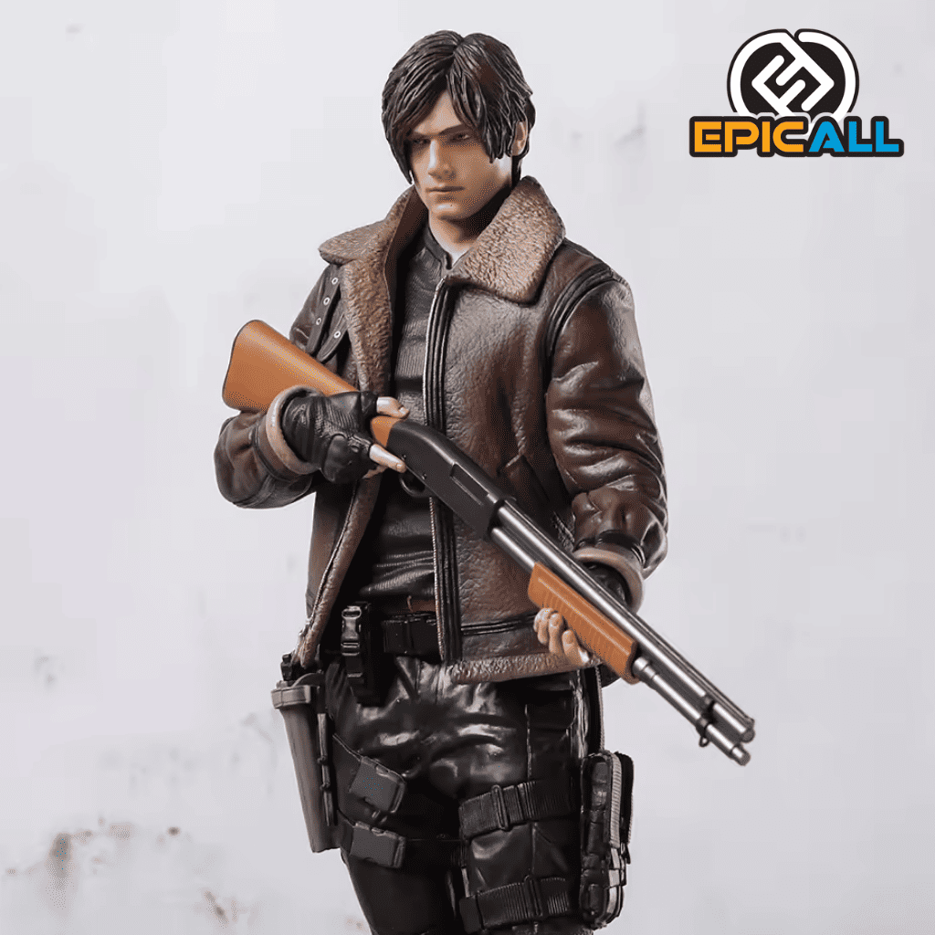 Una figura de acción de Leon S. Kennedy, el protagonista del videojuego Resident Evil 4. Leon está representado con su traje de agente especial, empuñando una escopeta. Está en una pose de acción, listo para enfrentar a los enemigos. La figura está colocada sobre una base que simula un entorno de la serie.