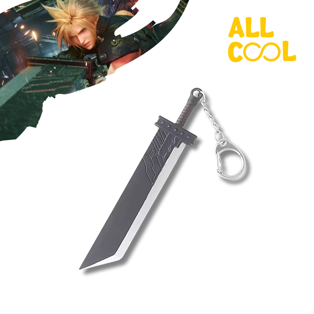 Un llavero de acero con la forma de la Buster Sword de Cloud Strife del videojuego Final Fantasy VII. La espada es de color plateado con detalles en negro y tiene un diseño detallado. El llavero está colgado de una anilla.