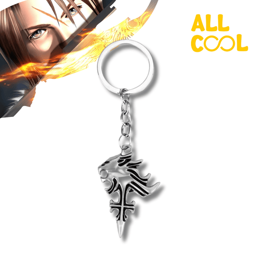 Un llavero de acero con el símbolo de León (Griever) del videojuego Final Fantasy VIII. El símbolo es de color plateado con detalles en negro y tiene un diseño detallado. El llavero está colgado de una anilla.