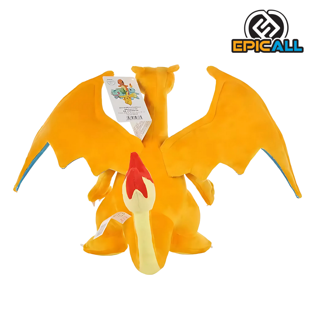 Vista por atras del peluche de Charizard donde se aprecia la llama de su cola.