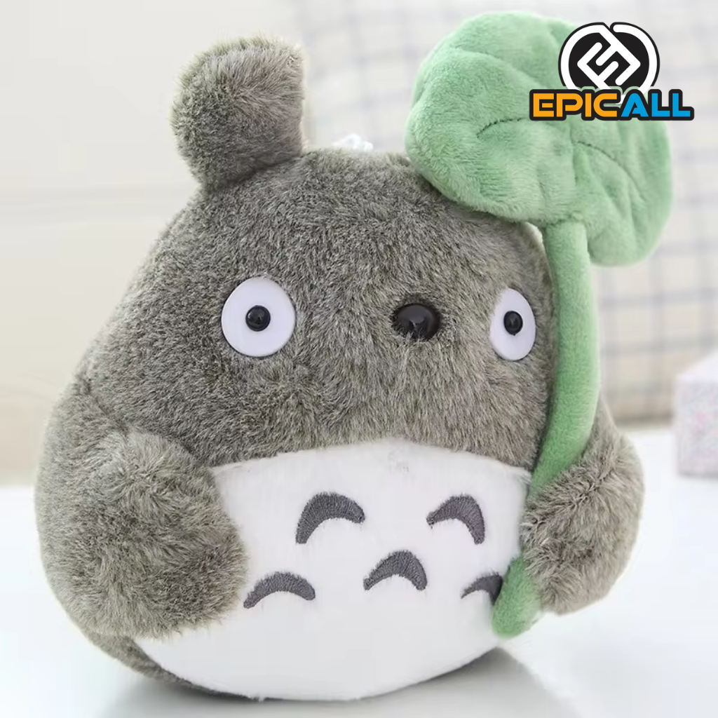 Peluche Totoro 20 cm: ¡La magia de Studio Ghibli en tus manos!