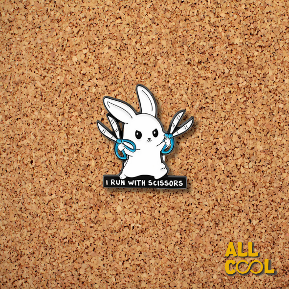 Pin Metalico "I run with scissors" #156