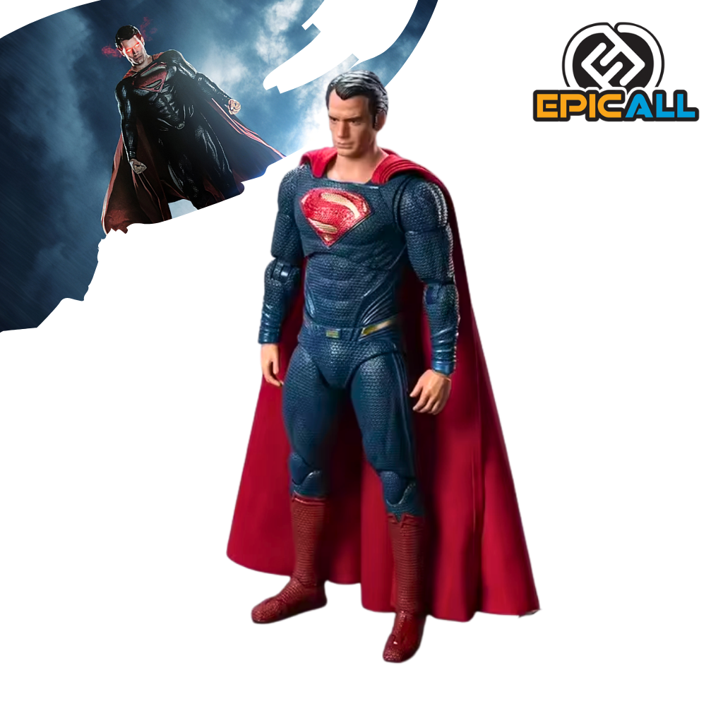 Figura articulada de Superman inspirada en Henry Cavill, mostrando su traje azul texturizado con el emblema clásico y una capa roja de tela, en pose de exhibición.