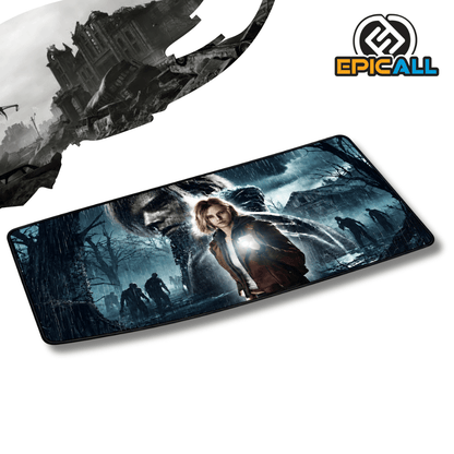 Mouse pad gamer rectangular de 30x60 cm con diseño nocturno y lluvioso de Resident Evil, destacando personajes en primer plano con una linterna, siluetas de zombis en un bosque oscuro y dimensiones aproximadas junto al logotipo de Epicall.