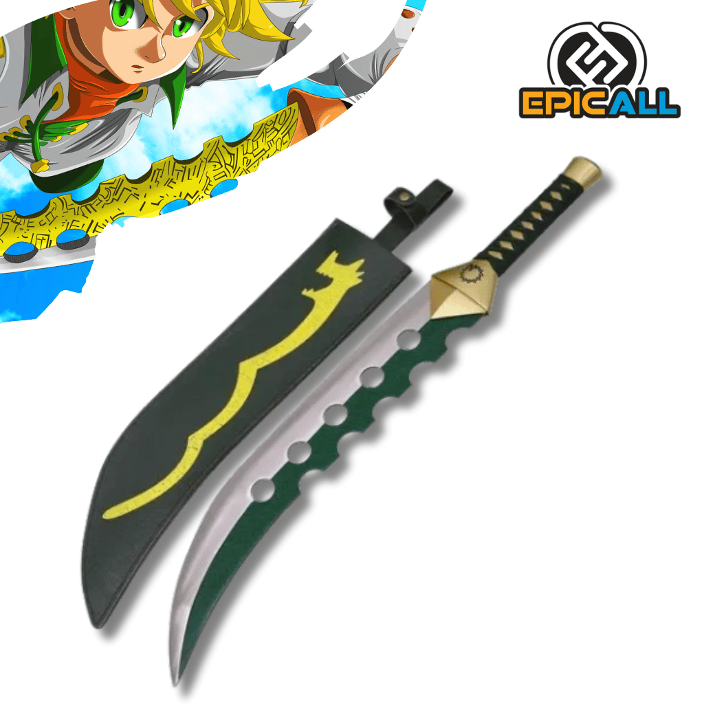 Réplica de la espada rota de Meliodas de Los 7 Pecados Capitales, destacando su hoja curva con muescas circulares características, guarda dorada y su vaina negra con diseño de dragón amarillo.