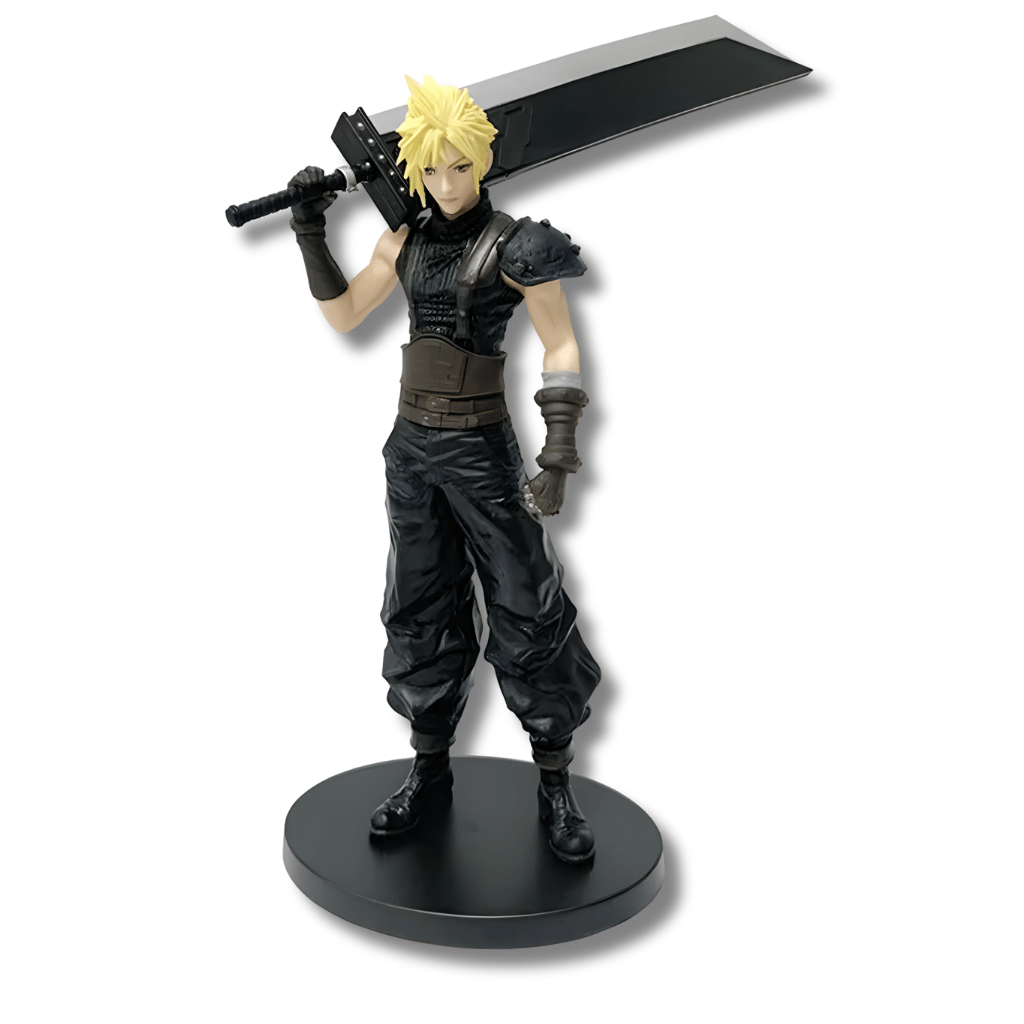 Una figura de estatua de Cloud Strife del videojuego Final Fantasy VII. El personaje tiene el cabello rubio puntiagudo y viste un atuendo negro de mercenario. Sostiene la gigantesca espada, Buster Sword, sobre su hombro, y está de pie sobre una base circular negra.