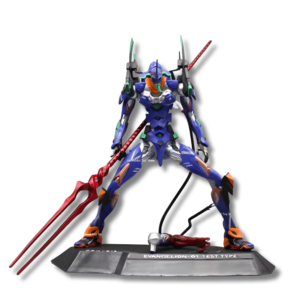 Una figura de estatua del Evangelion-01 Test Type de aproximadamente 33 cm. El mecha es de color púrpura y verde, está en una pose de combate agresiva y sostiene una lanza doble roja y larga en su mano derecha. La figura se asienta sobre una base de color oscuro que incluye la inscripción "EVANGELION-01 TEST TYPE".