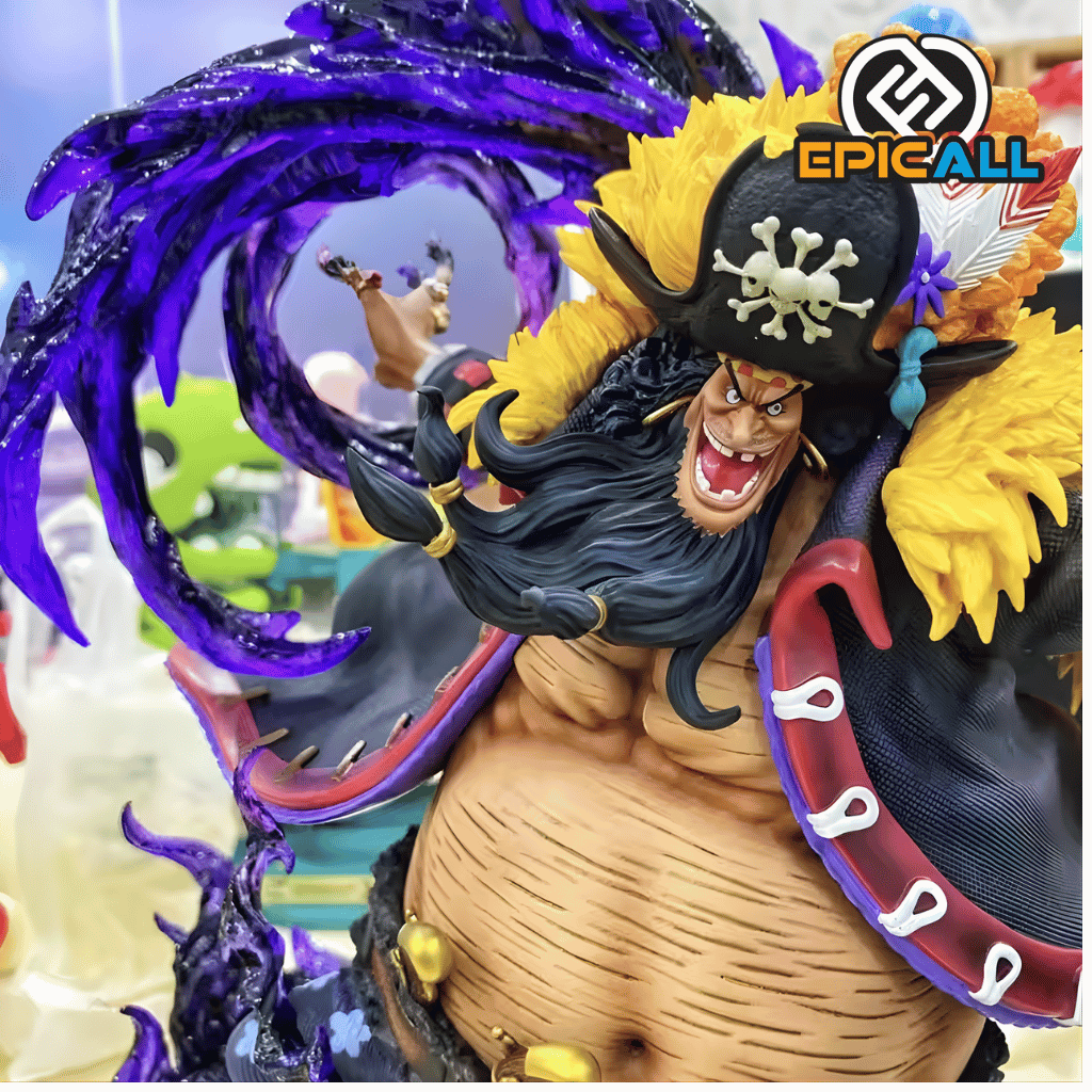 Figura Estatua Marshall D. Teach Barba Negra - One Piece