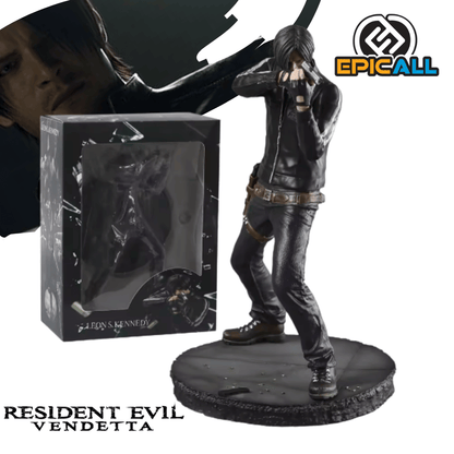 Figura coleccionable de PVC de 28 cm de altura de Leon S. Kennedy de Resident Evil Vendetta, vistiendo chaqueta de cuero negra, guantes tácticos y funda de arma al cinto, apuntando con una pistola plateada en pose de combate sobre una base circular que simula suelo urbano.