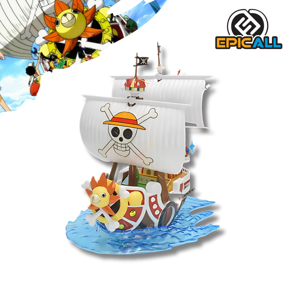 Modelo a escala del Thousand Sunny, la emblemática nave de One Piece, sobre una base azul simulando agua. Mide 14 cm y cuenta con velas y detalles decorativos.